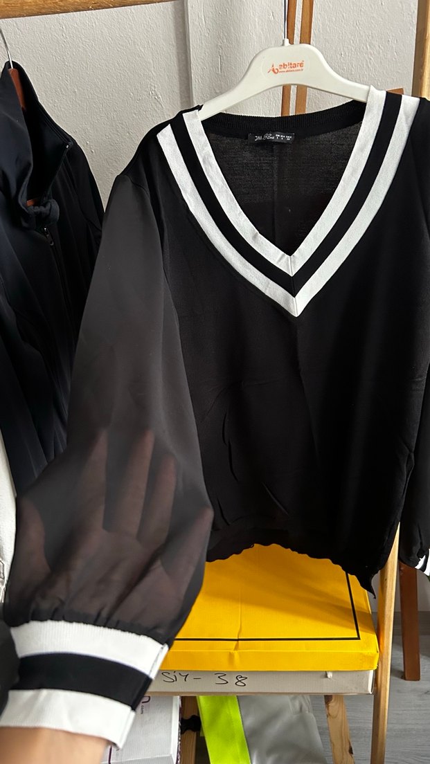 Kadın Siyah V Yaka Pamuklu Triko Kazak - Görsel 3