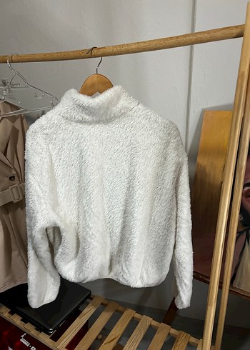 Beyaz Yüksek Yakalı Kadın Sweat - Görsel 3