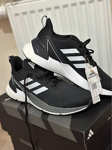 Orjinal Faturalı Adidas ayakkabı
