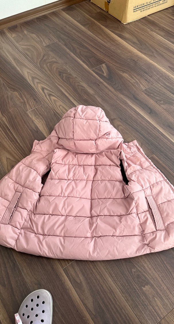 Kız Çocuk Kapüşonlu Pembe Yelek - Görsel 4