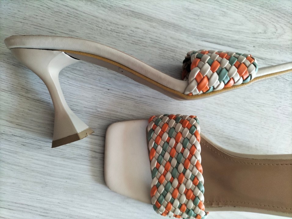 MUDO Pastel Renkli Örgü Bantlı Terlik - Görsel 4