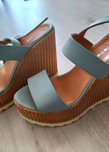 Mavi Pastel Dolgu Topuklu Kadın Sandalet - Görsel 11