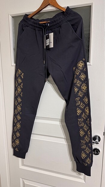 Louis Vuitton Eşofman Takımı - Görsel 4