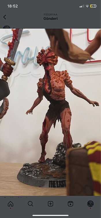 LAST OF US clicker Figür