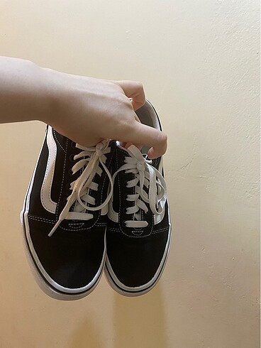 Vans vans ward platform