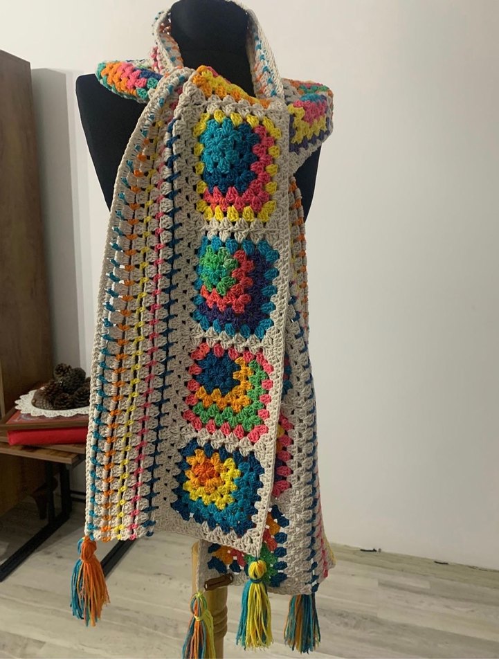 El Yapımı Renkli Bohem Örgü Kadın Atkı - Görsel 2