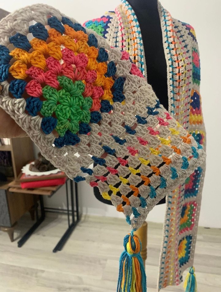 El Yapımı Renkli Bohem Örgü Kadın Atkı - Görsel 4