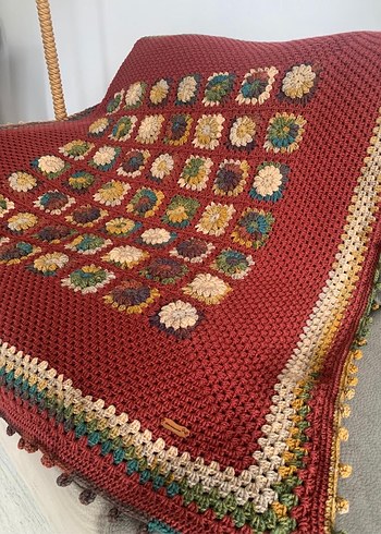 El Yapımı Renkli Desenli Örgü Battaniye - Görsel 6