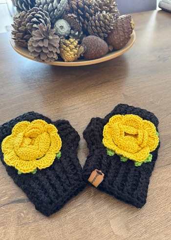 Sarı Çiçekli Örgü Parmaksız Eldiven - Görsel 3