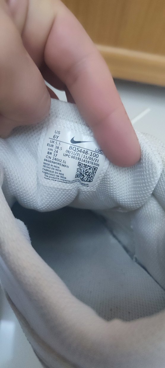 Beyaz Bağcıklı Kadın Spor Ayakkabı - Görsel 4