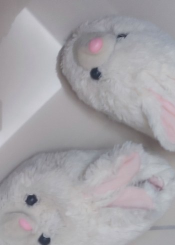 Kızlar için Beyaz Peluş Tavşan Ev Terliği - Görsel 2