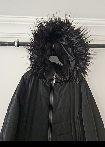 Kürk Detaylı Siyah Kadın Uzun Kışlık Mont - Görsel 2