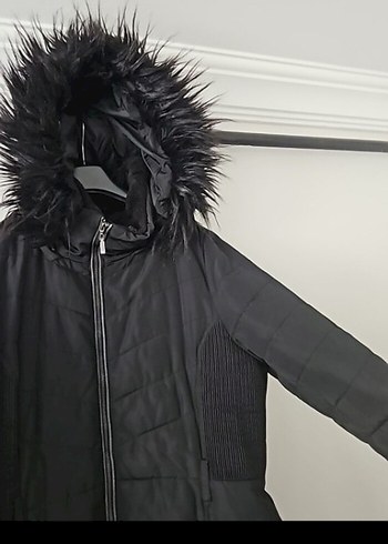 Kürk Detaylı Siyah Kadın Uzun Kışlık Mont - Görsel 5