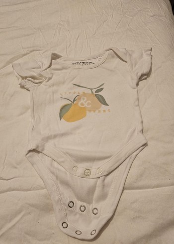 Bebek Kız Kısa Kollu Baskılı Çıtçıtlı Body - Görsel 4