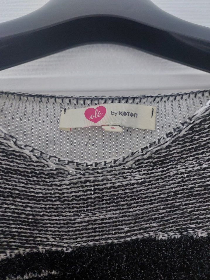 Koton Marka Gri Örgü Kafatası Desenli Kadın Kazak - Görsel 2