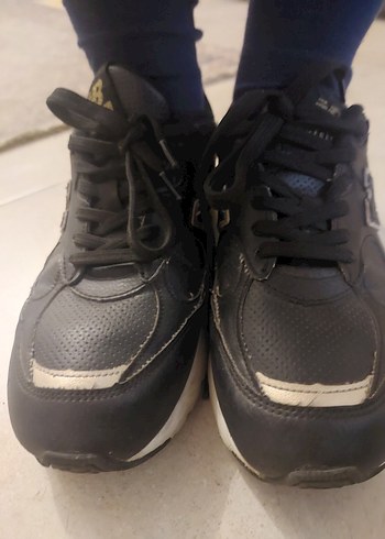 New Balance 109 Marka Siyah Bağcıklı Kadın Spor Ayakkabı - Görsel 2