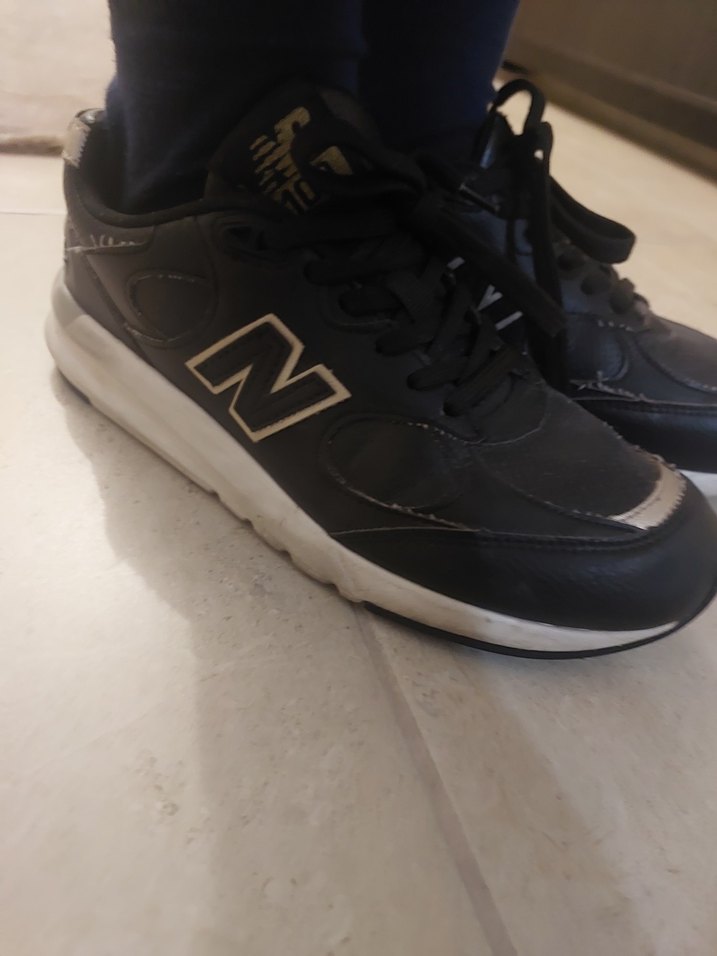 New Balance 109 Marka Siyah Bağcıklı Kadın Spor Ayakkabı - Görsel 3