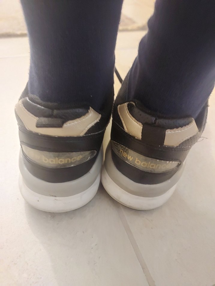 New Balance 109 Marka Siyah Bağcıklı Kadın Spor Ayakkabı - Görsel 4