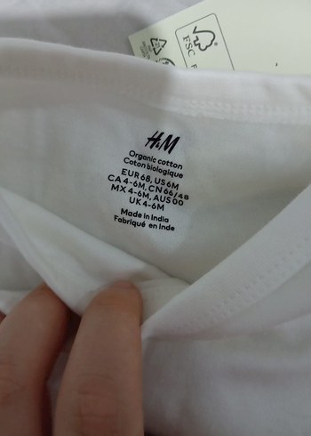 H&M Marka Uzun Kollu Beyaz Bebek Body (4-6 ay) - Görsel 3