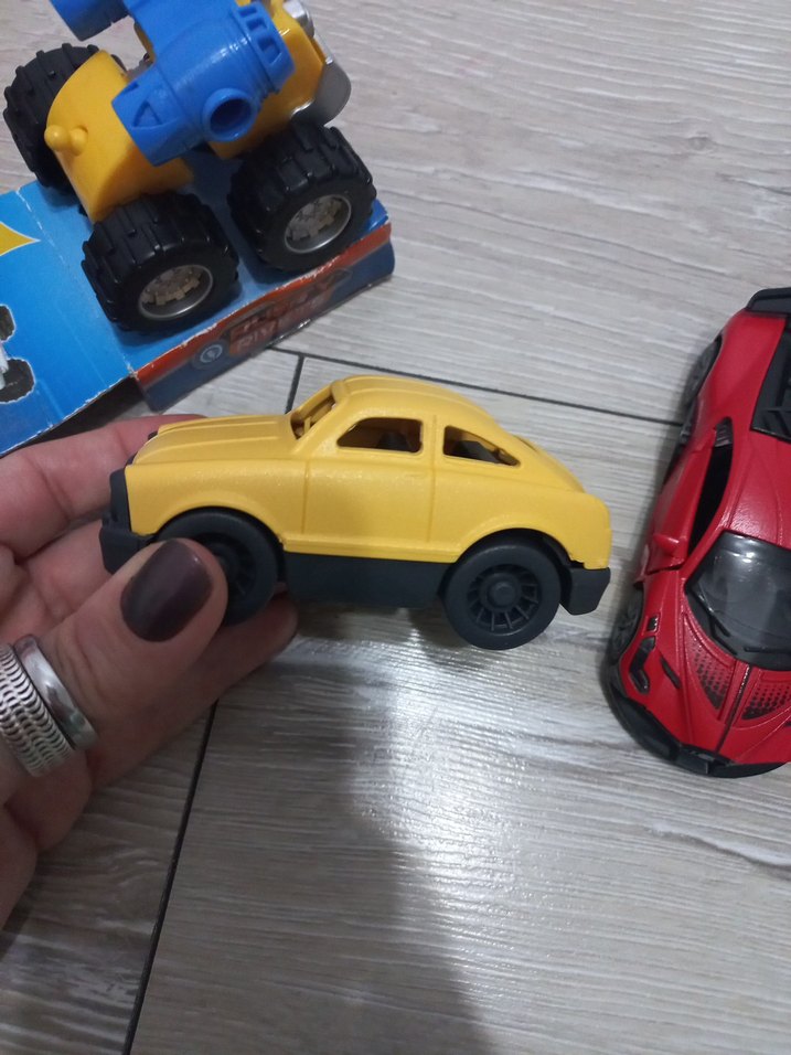 Renkli Oyuncak Arabalar Seti - Görsel 3