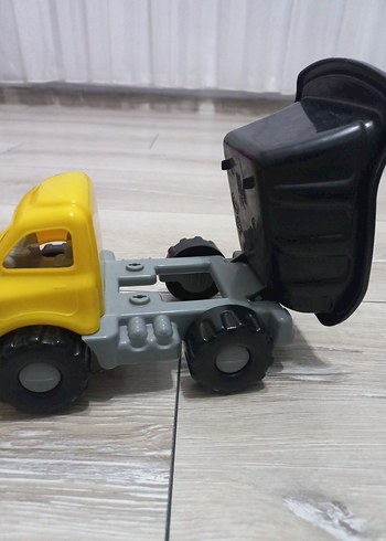 Sarı Siyah Plastik Oyuncak Kamyon - Görsel 2