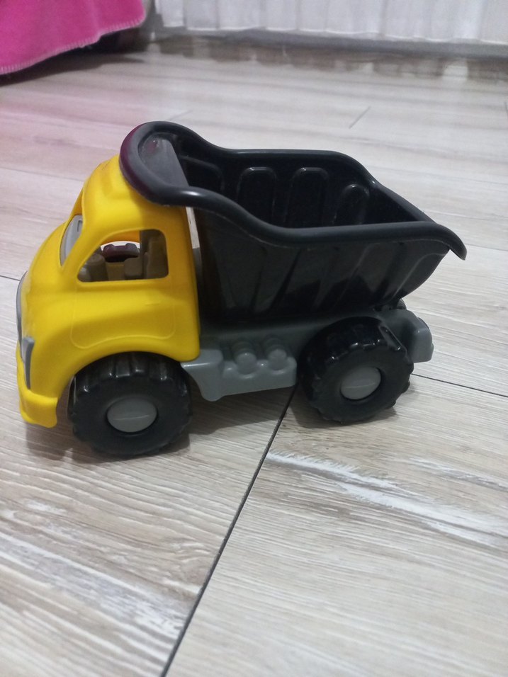 Sarı Siyah Plastik Oyuncak Kamyon - Görsel 5