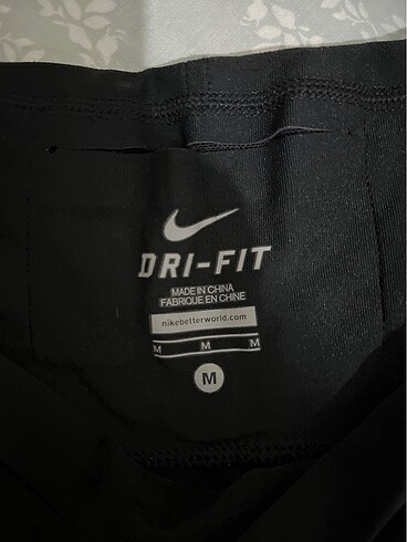 m Beden nike spor tayti