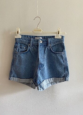 Bershka Bershka yüksek bel kot şort
