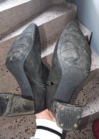 Siyah Süet Tokalı Blok Topuklu Kadın Bot - Görsel 4