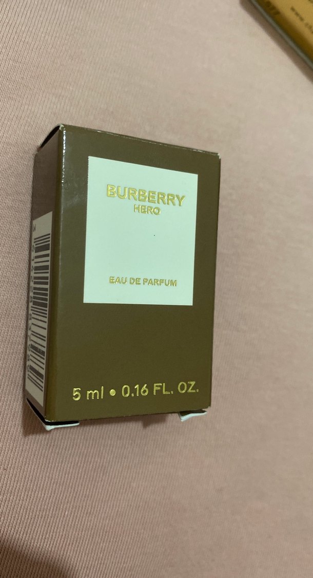 Burberry Hero Erkek Parfümü - Görsel 2