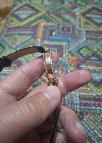 Siyah Kayışlı taşlı Kadın Kol Saati - Görsel 4