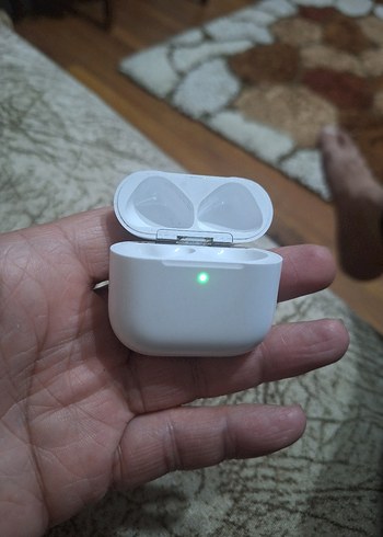 airpods 4. nesil Şarj Kutusu - Görsel 2