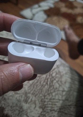 airpods 4. nesil Şarj Kutusu - Görsel 3