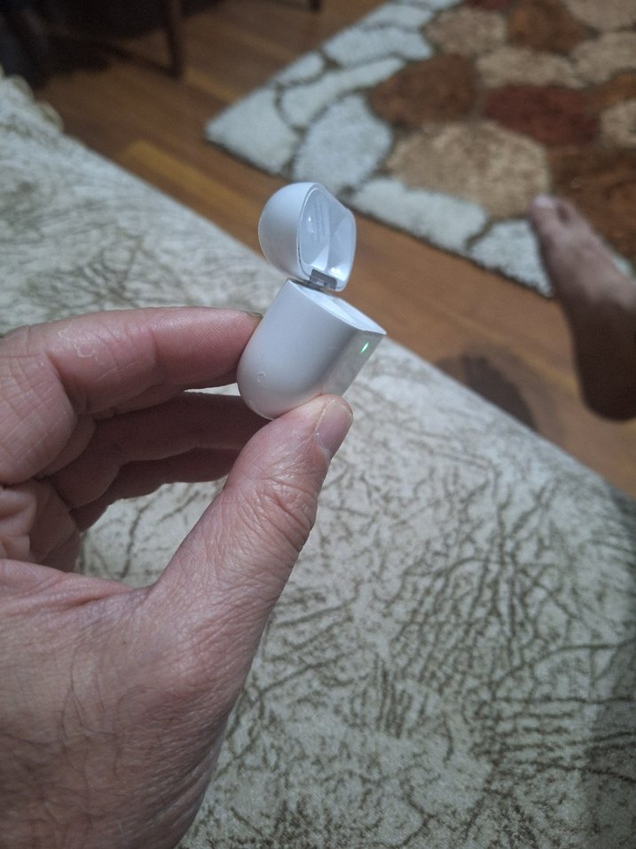 airpods 4. nesil Şarj Kutusu - Görsel 5