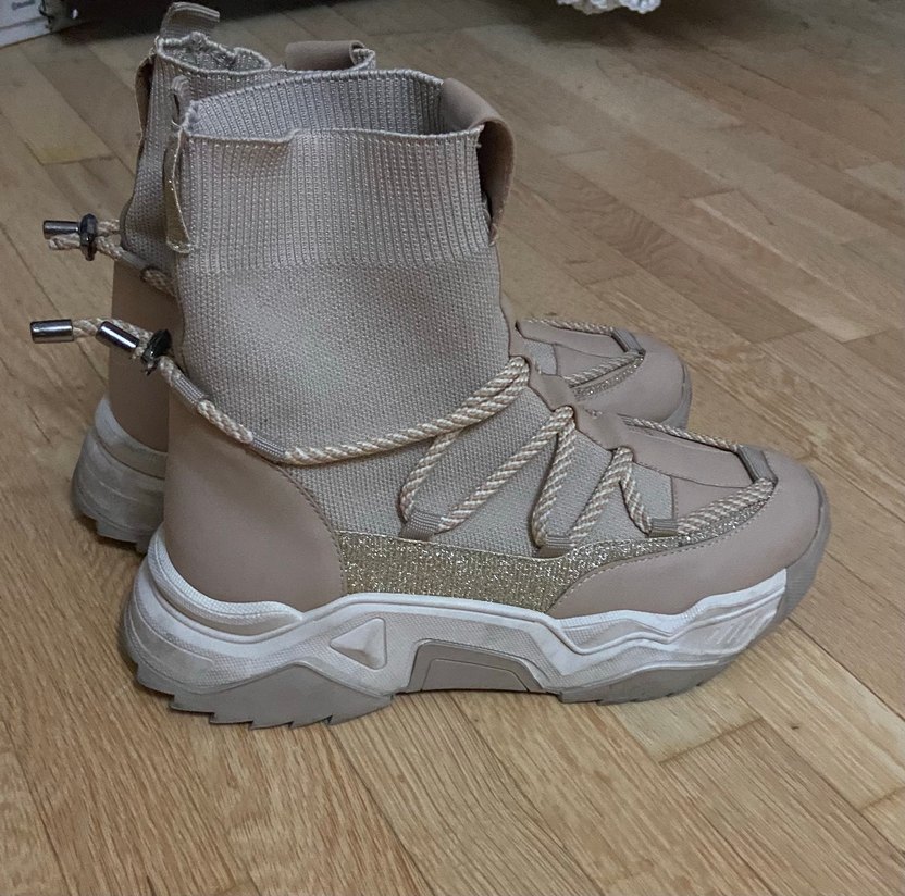 Bej Bağcıklı  Kadın Bot - Görsel 2