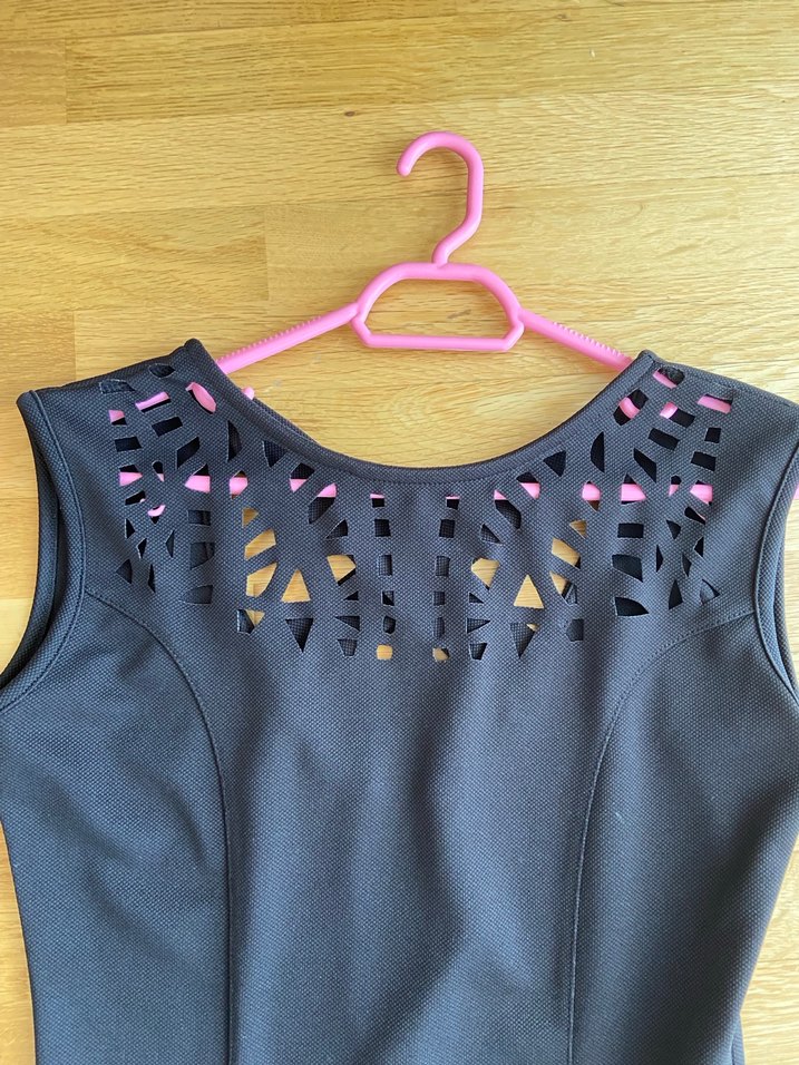 Siyah elbise - Görsel 2