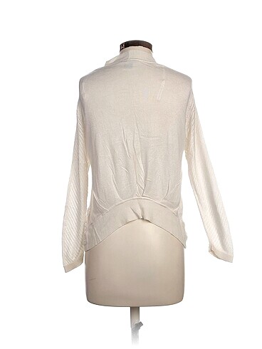 m Beden H&M Bluz %70 İndirimli.