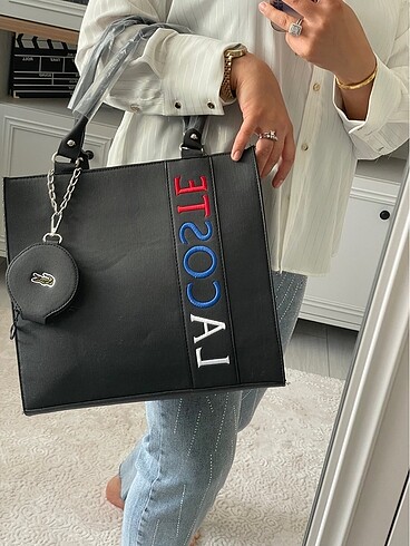 Lacoste kol çantası