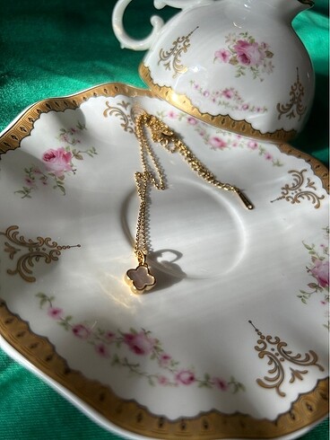Beden Gold renk model kolye