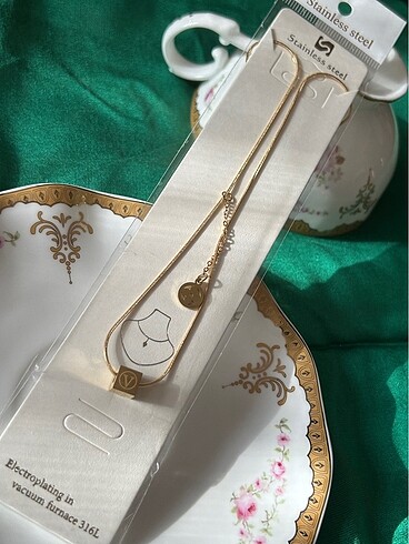  Beden Gold model kolye