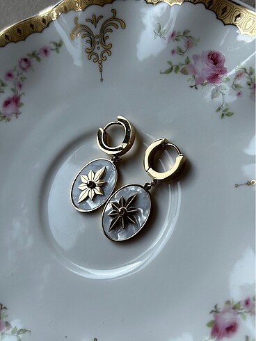 Accessorize Yıldız detaylı çelik küpe