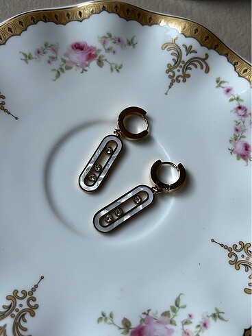 Accessorize Özel tasarım çelik altın küpe