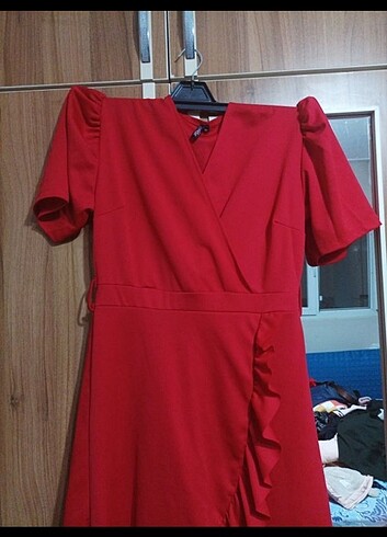 Diğer Fırfır detaylı kırmızı elbiseel