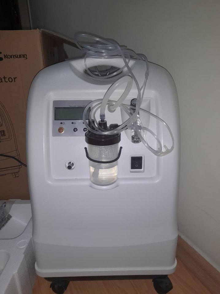 Taşınabilir Beyaz Oksijen Konsantratörü - Görsel 3