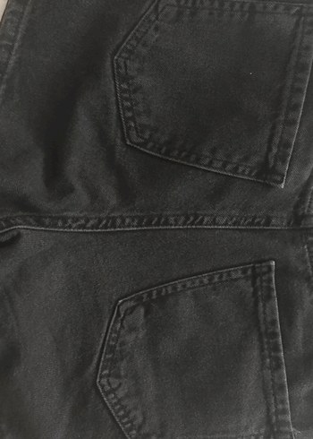 Düğmeli Siyah Mini Kot Şort - Görsel 2