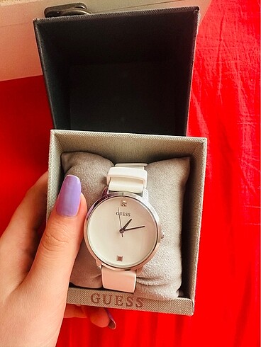 Guess pırlantalı saat