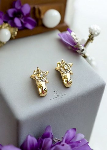 14 k renk işlemeli Mini Yıldız Küpeler