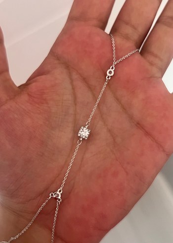 Diğer Gümüş renk taşlı şık tasarım şahmeran