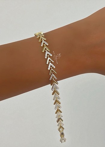 Diğer Özel seri 14k gold renk taşlı kılçık model bileklik