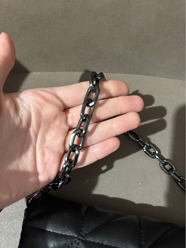 Zara Siyah kol çantası